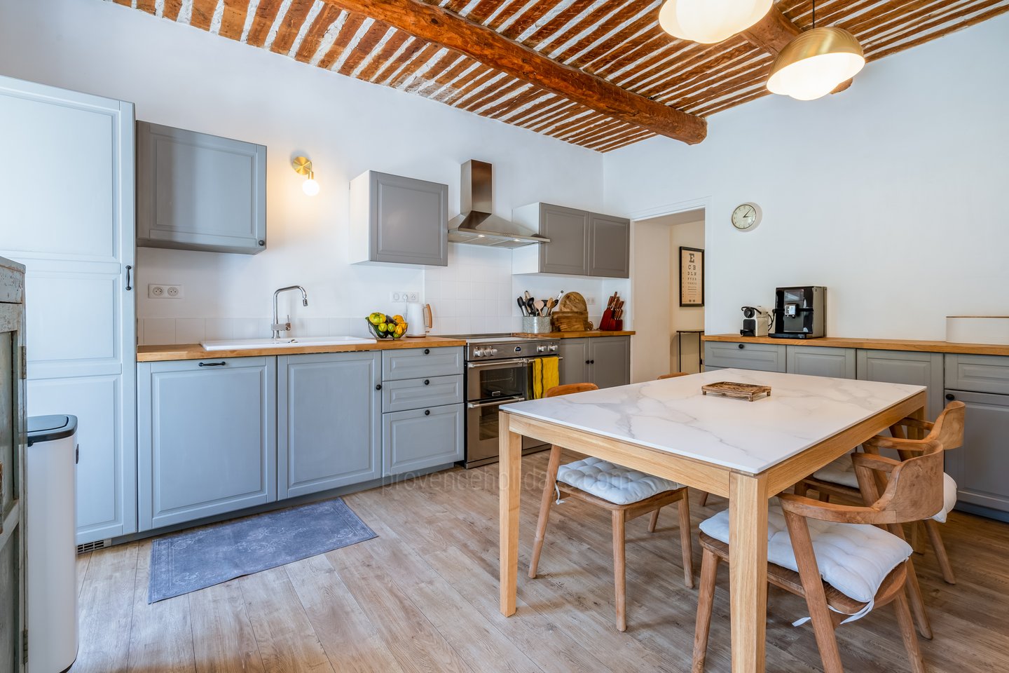 5 - Le Mas des Figues: Villa: Interior - Kitchen