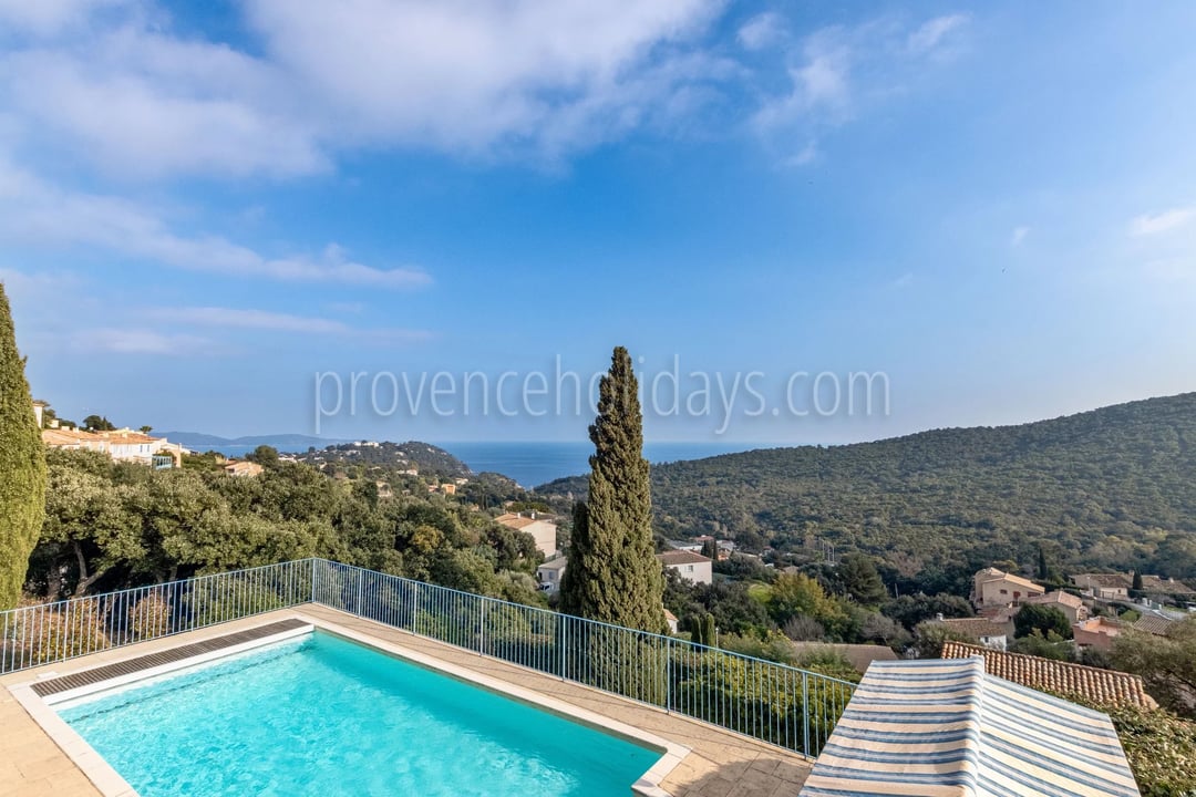 8 - Provençaalse villa in Cavalaire-sur-Mer: Villa: Pool