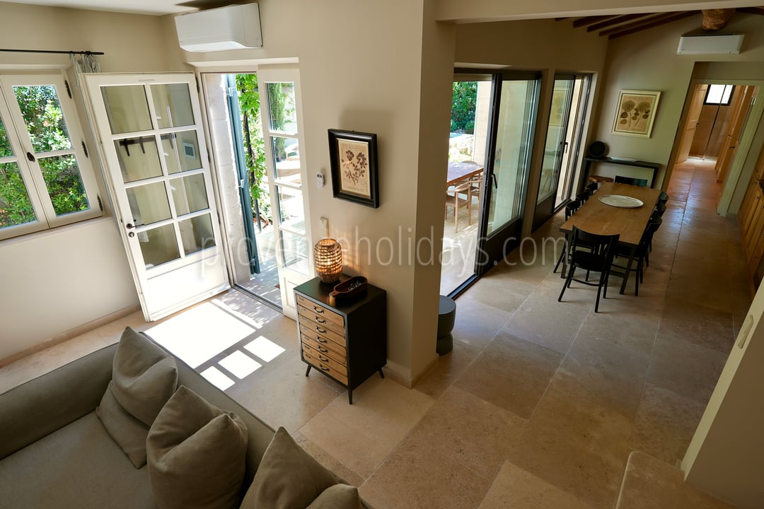 30 - La Saint-Rémoise: Villa: Interior