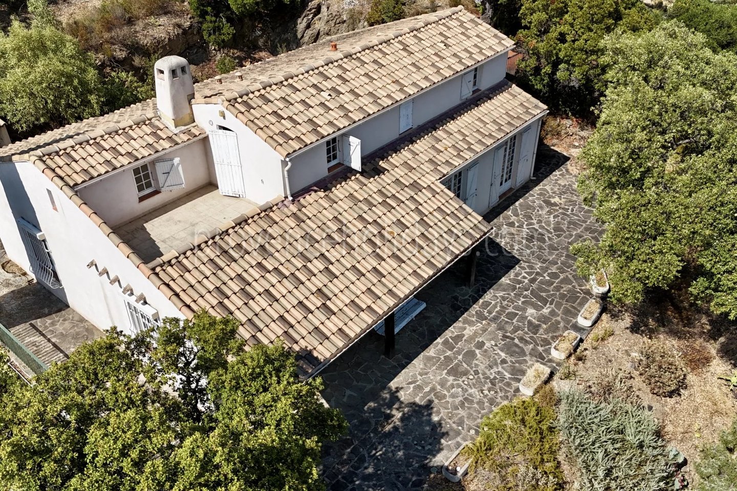 9 - Woning uit de jaren 70 in Rayol-Canadel-sur-Mer: Villa: Exterior