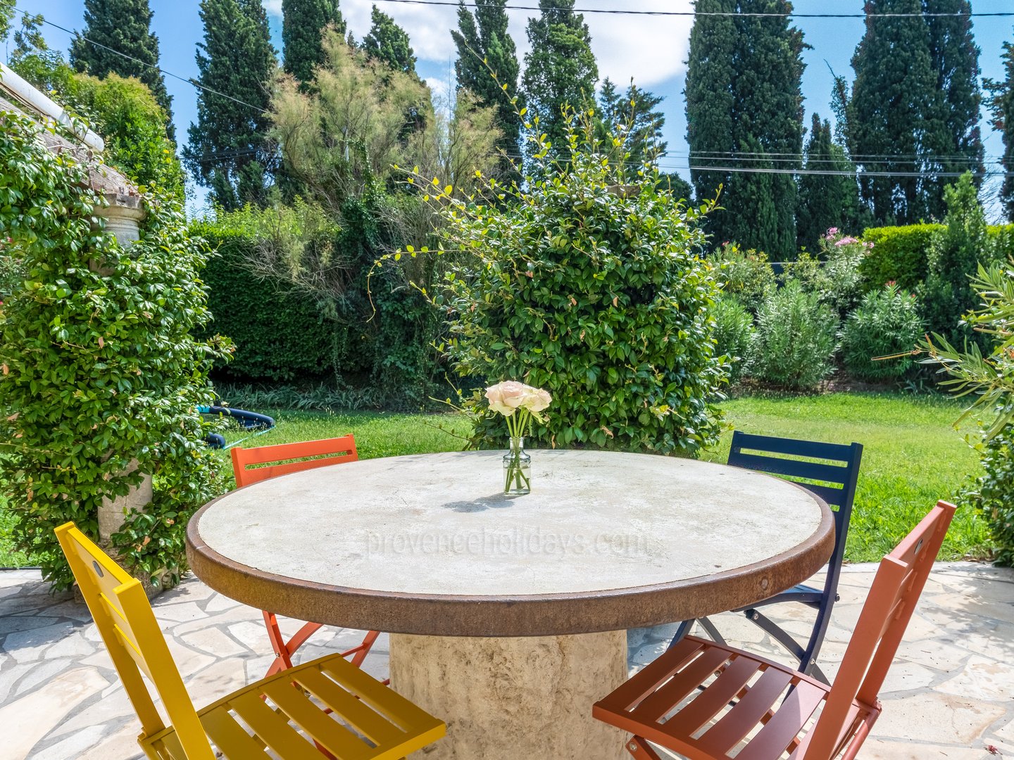 52 - Le Mas des Figues: Villa: Exterior - Third outdoor diner table