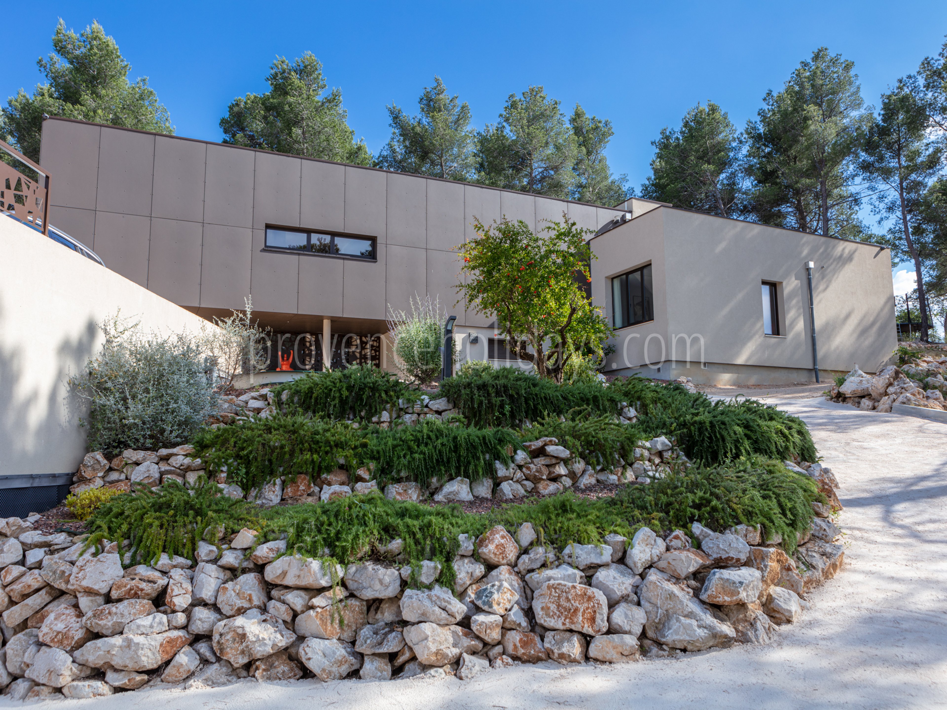 18 - Villa Gem: Villa: Exterior