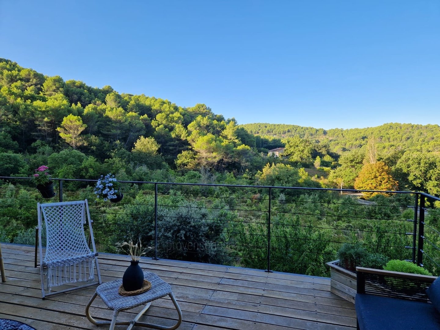 4 - La Roque sur Pernes: Villa: Exterior - Terrasse - Maison principale