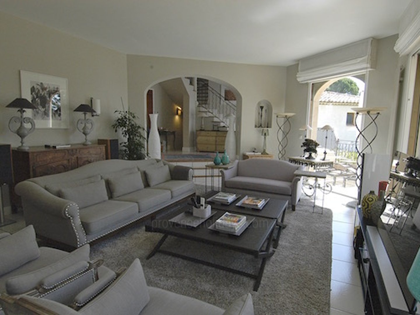 21 - Villa des Pins: Villa: Interior