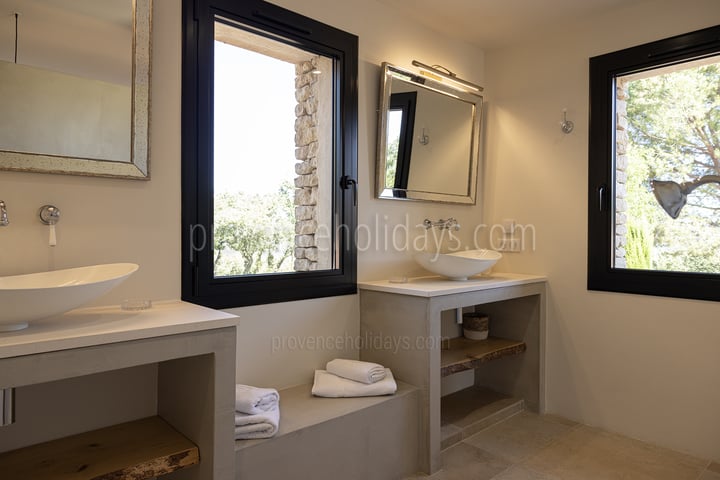 10 - Mas des Firmins: Villa: Bathroom