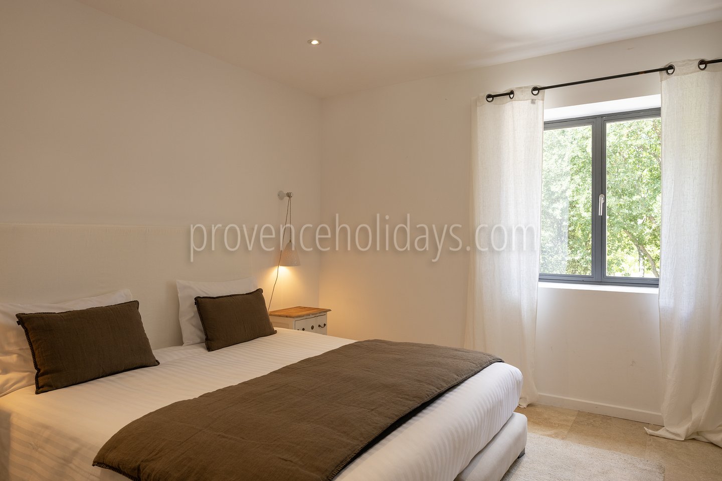 63 - Mas du Carlet: Villa: Bedroom