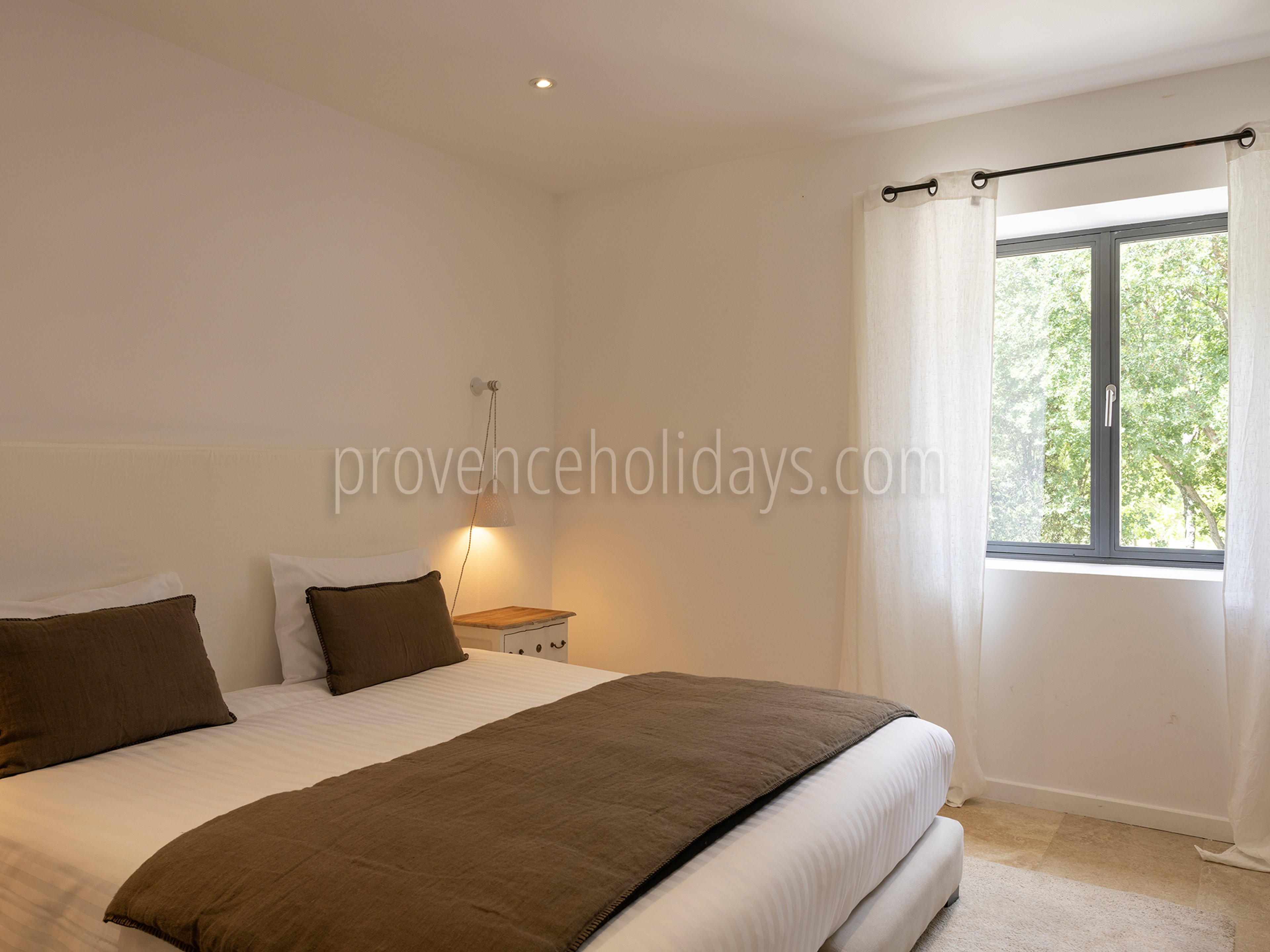 63 - Mas du Carlet: Villa: Bedroom