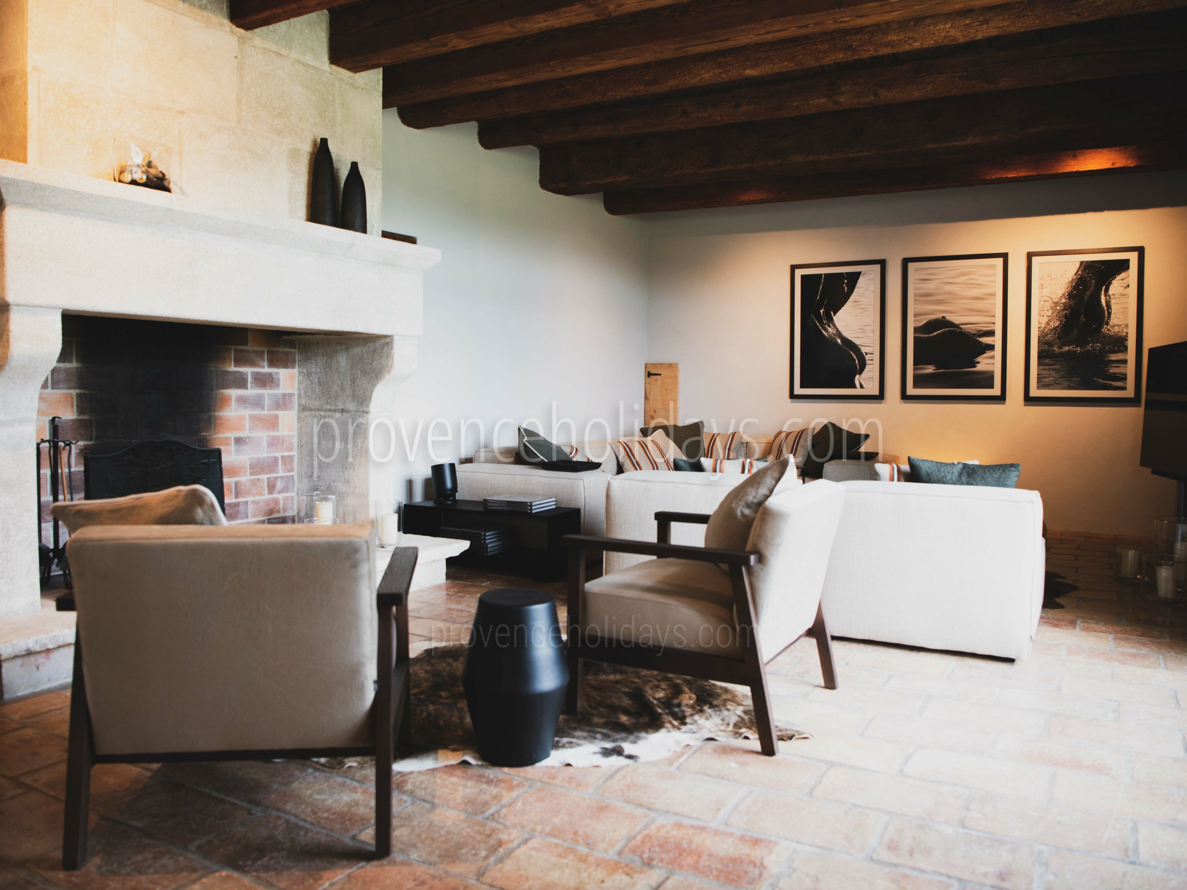 21 - Mas d\'Images: Villa: Interior