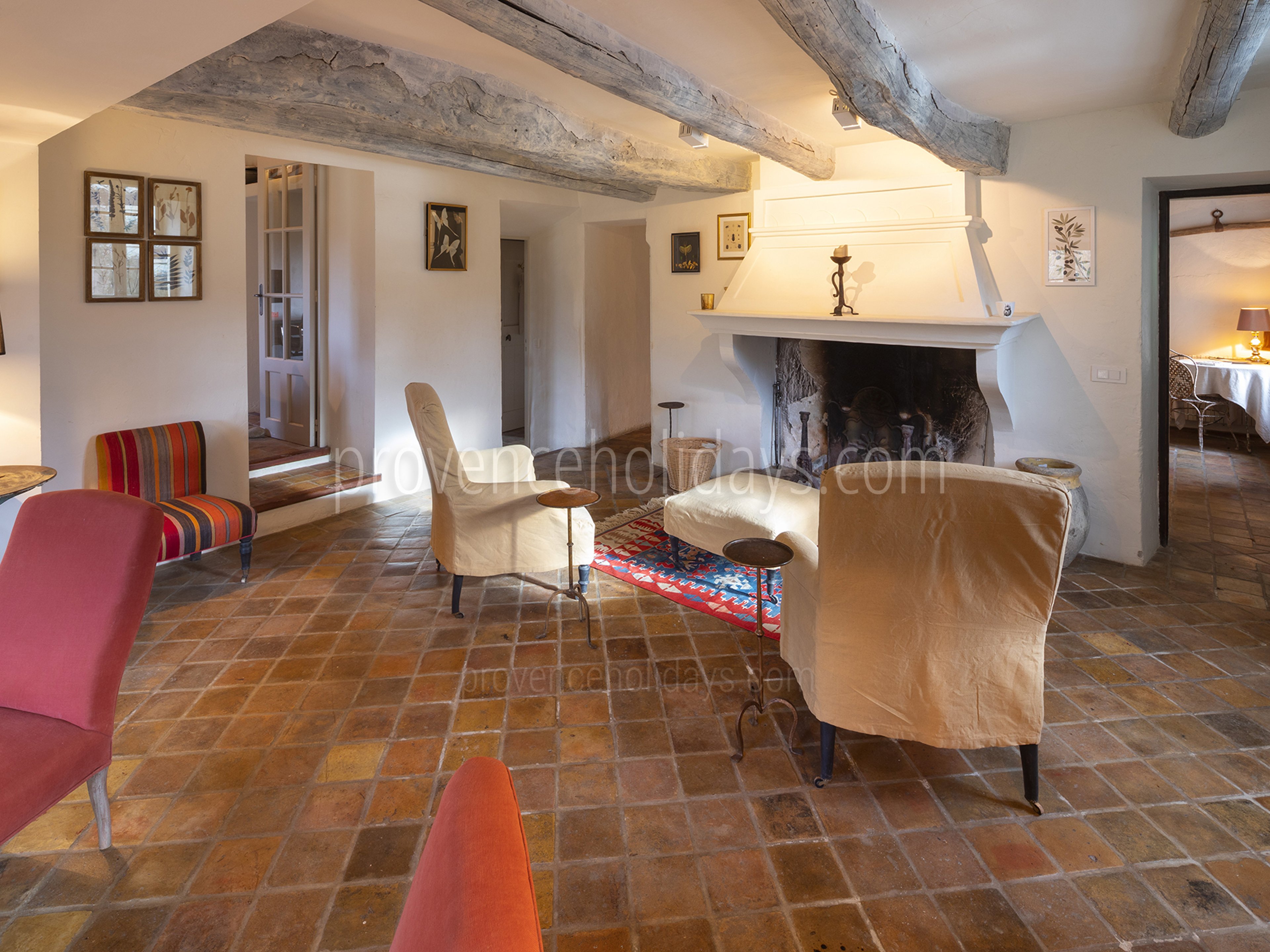 93 - Mas des Lavandes: Villa: Interior