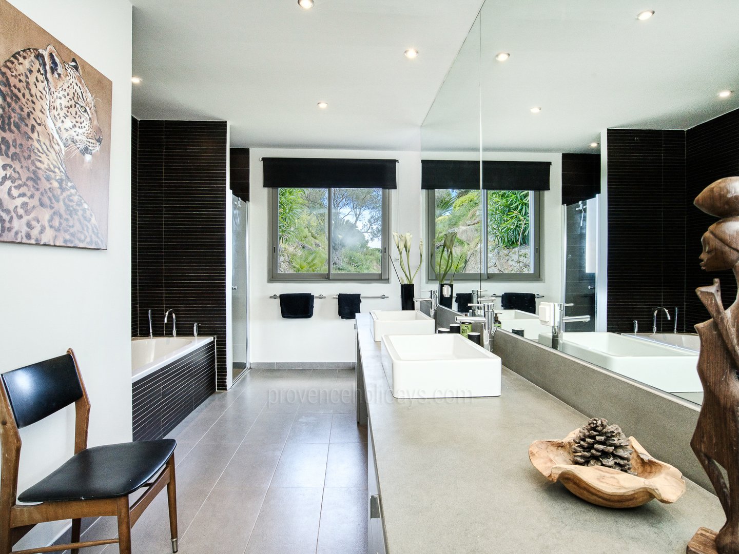 22 - Mistral Serene: Villa: Interior