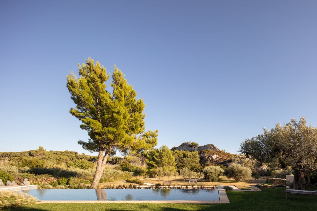 13 - La Bastide de Maussane: Villa: Exterior