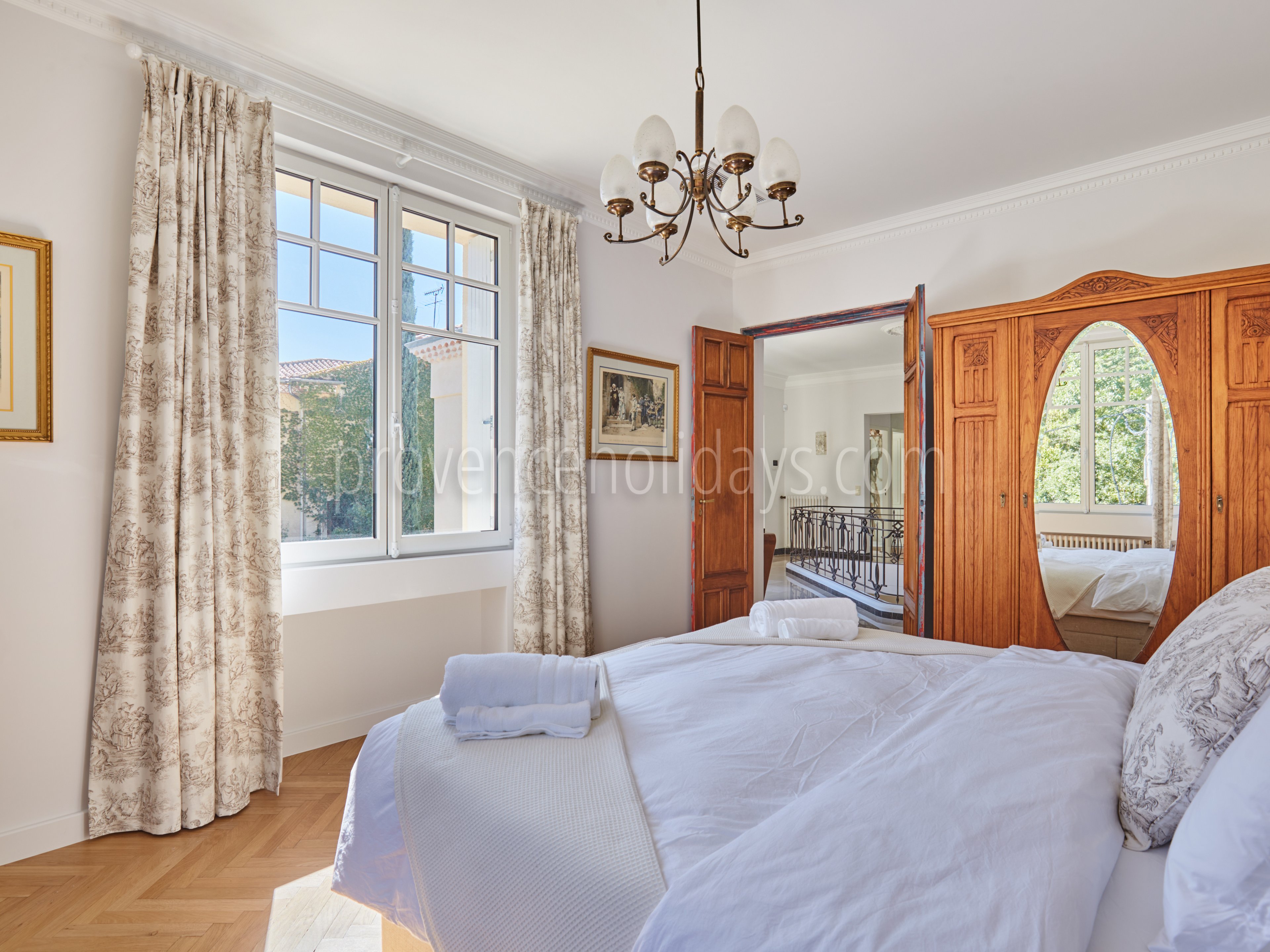 45 - Le Reflet d\'Aix: Villa: Bedroom 2