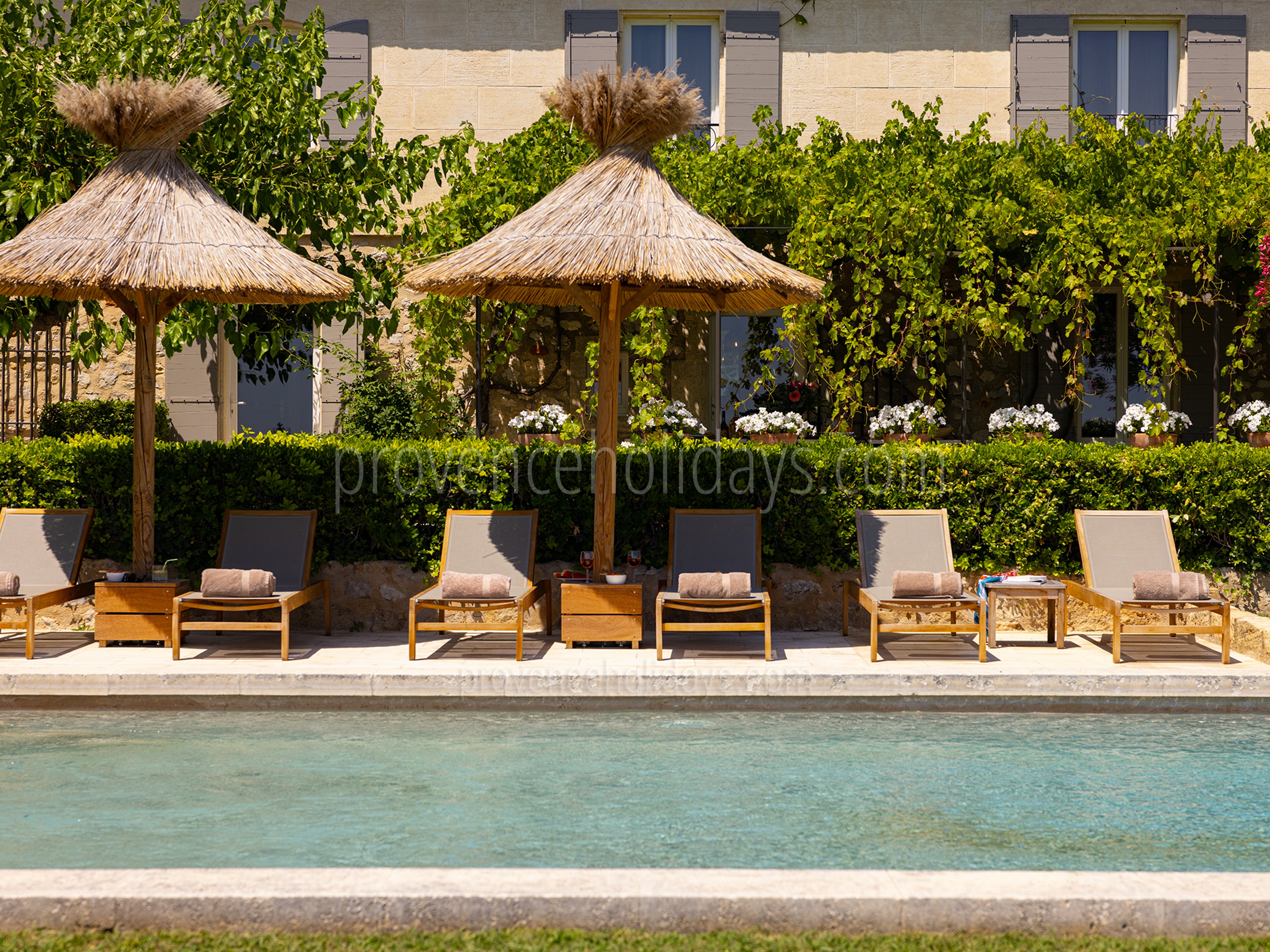 54 - Le Mas des Lauriers: Villa: Pool