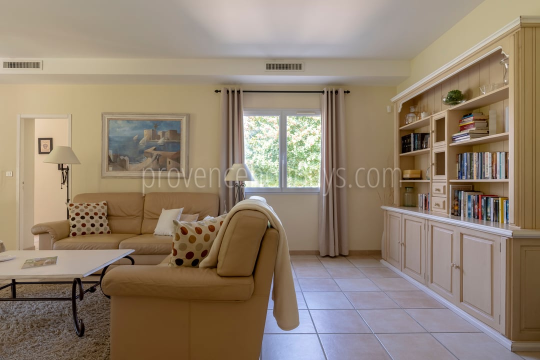28 - Chez Alare: Villa: Interior