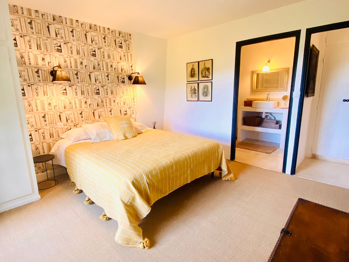 13 - La Maison Ocre: Villa: Bedroom