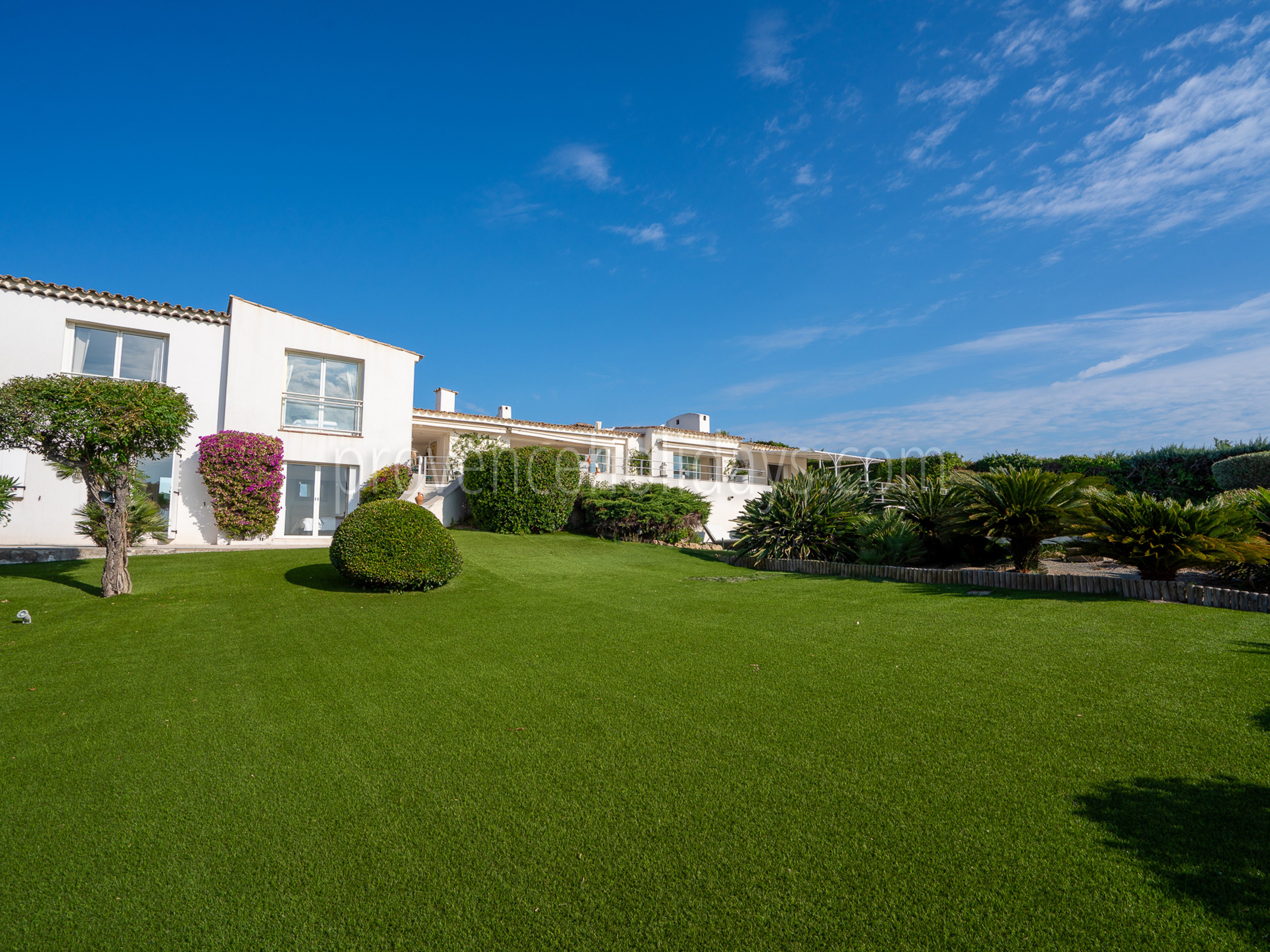 35 - Azur Sérénité: Villa: Exterior
