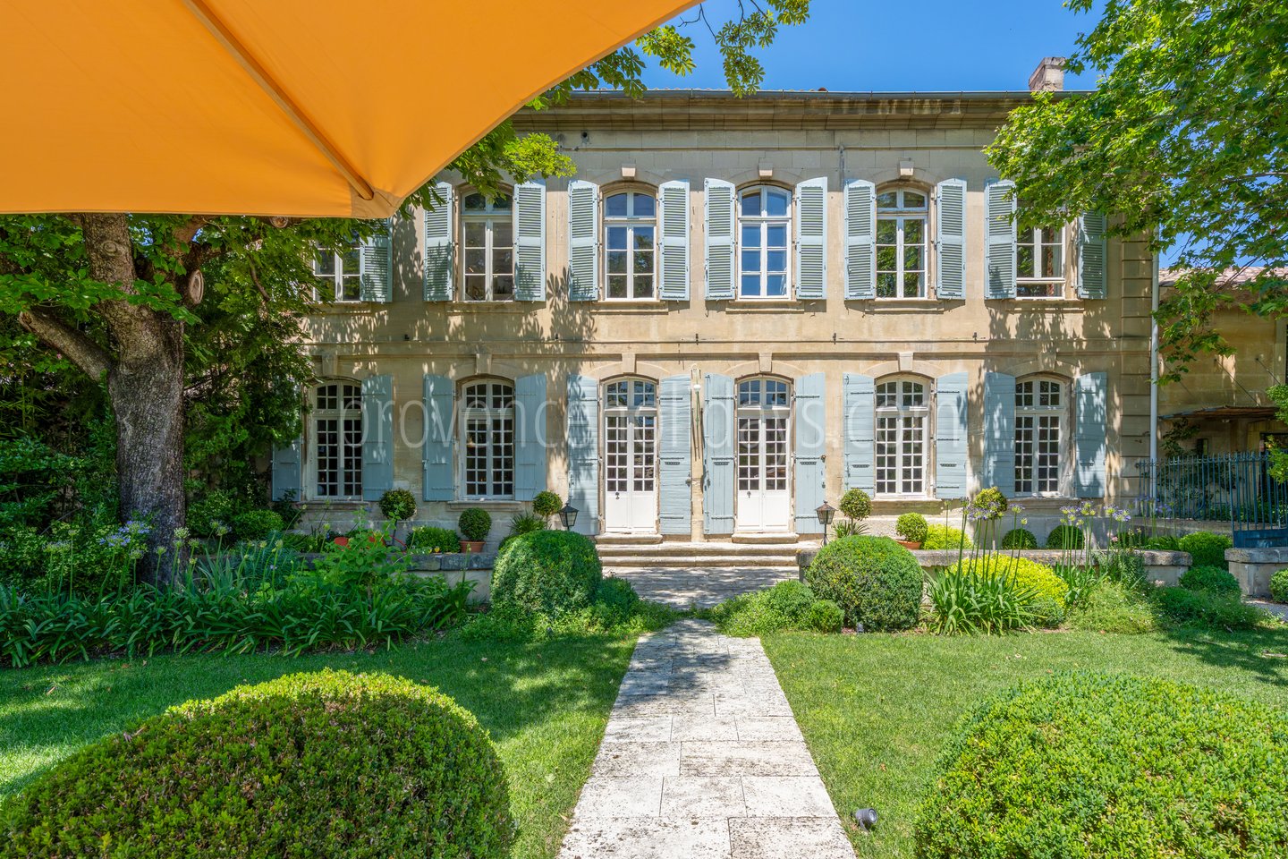 78 - La Bastide du Millénaire: Villa: Exterior