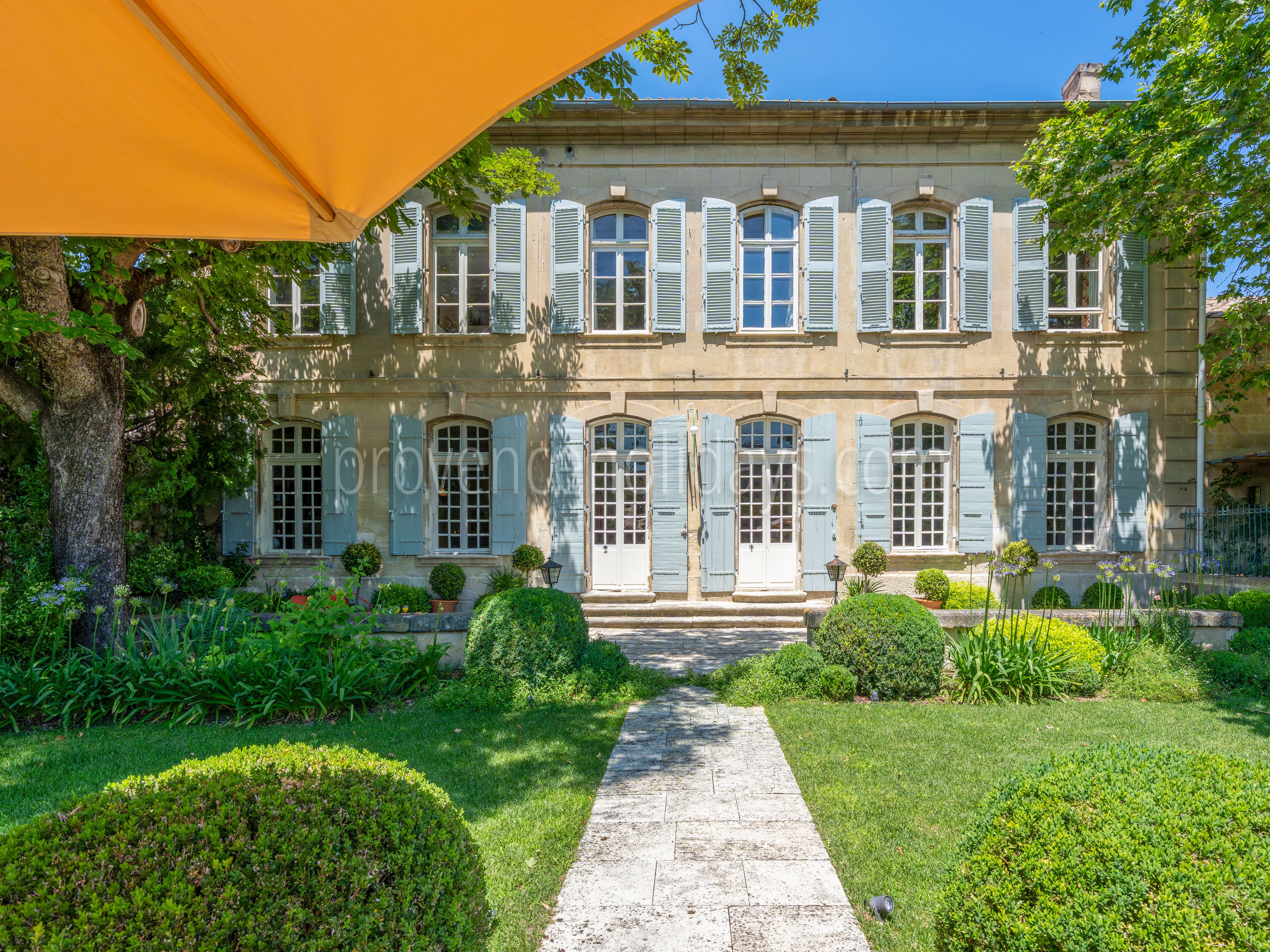 78 - La Bastide du Millénaire: Villa: Exterior