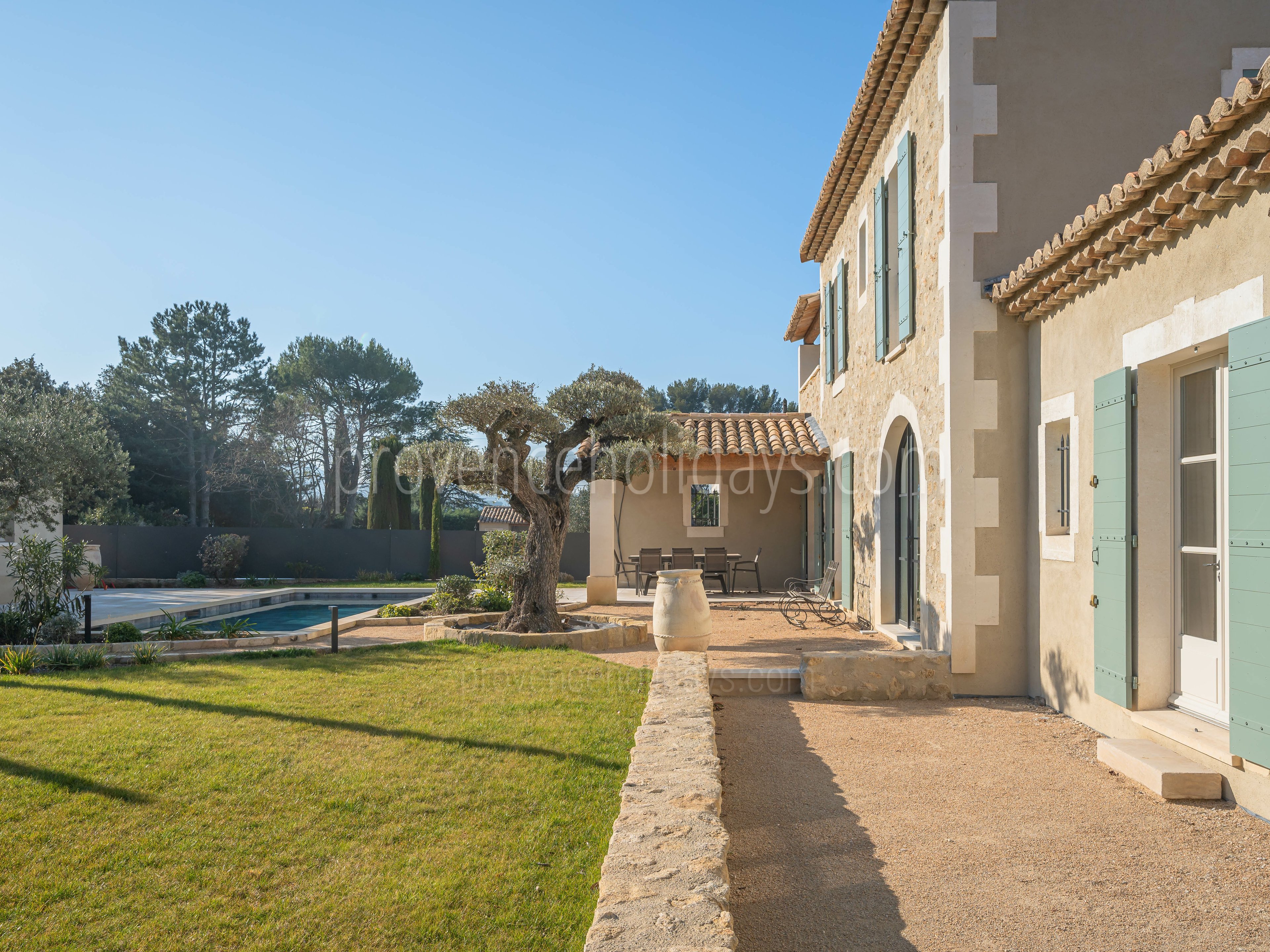 44 - Mas Lucie: Villa: Exterior