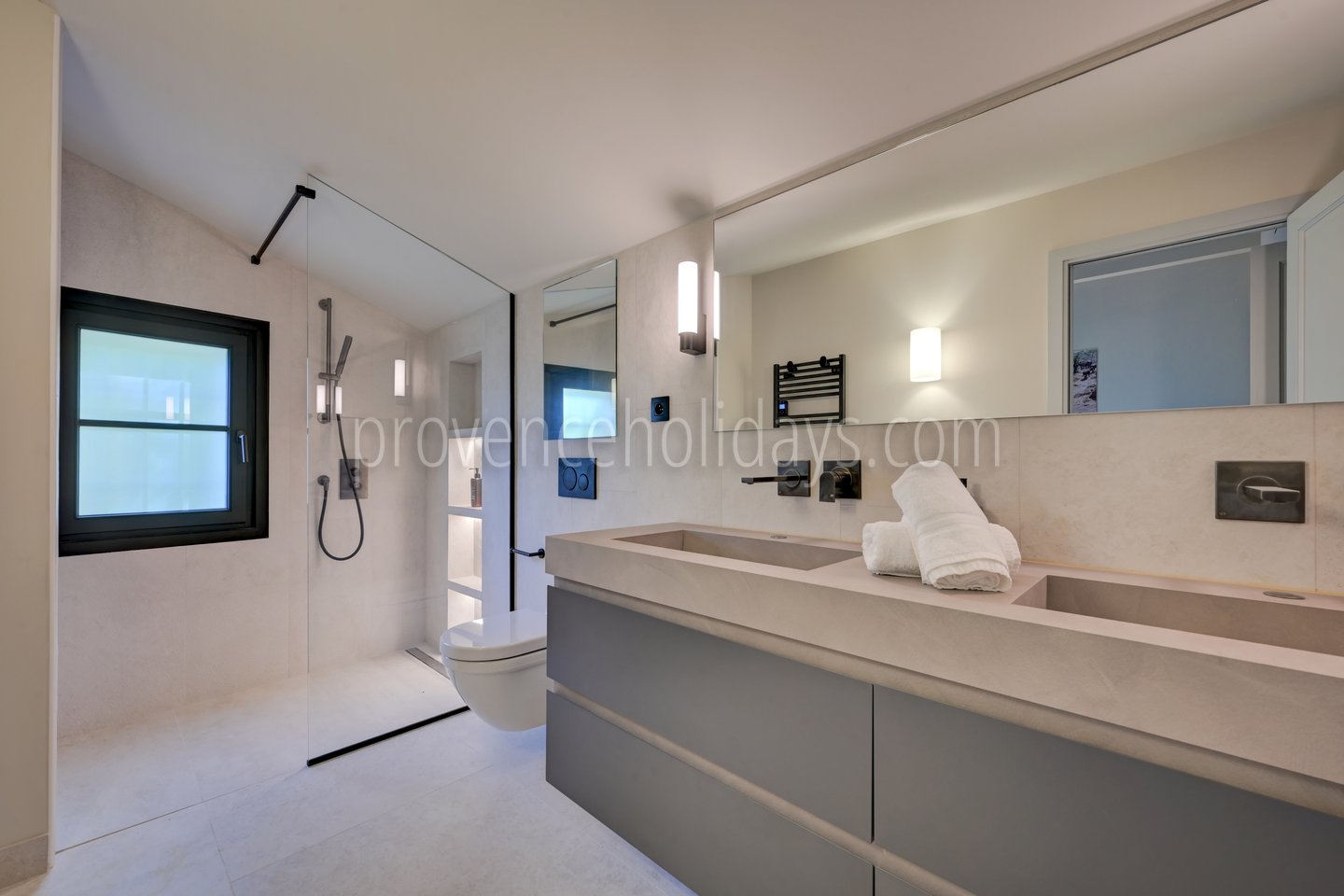 43 - Le Moulin: Villa: Bathroom