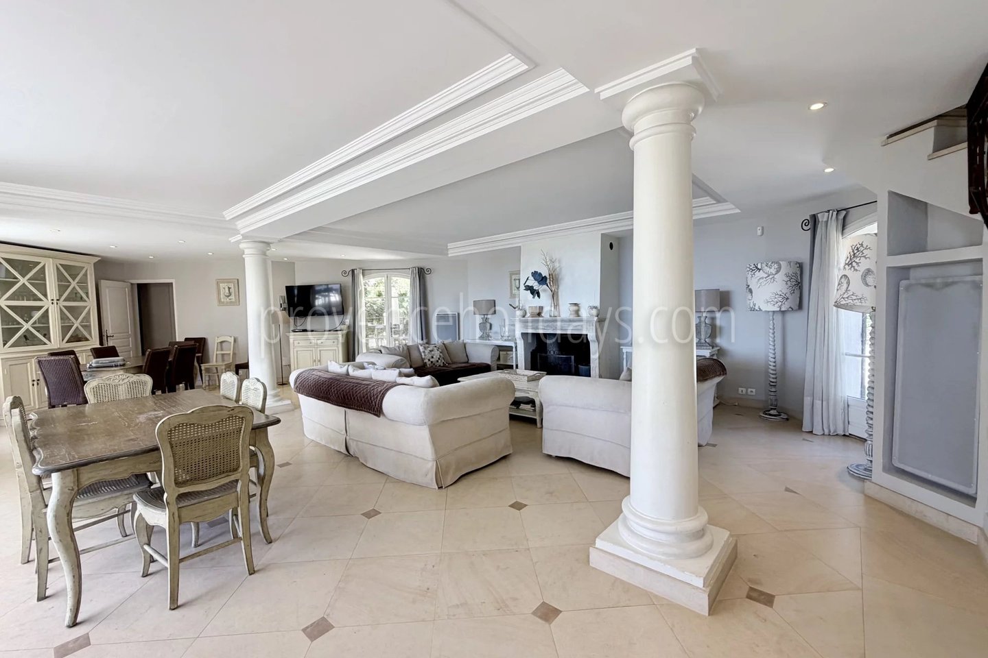 13 - Villa mit Kamin in Cavalaire-sur-Mer: Villa: Interior