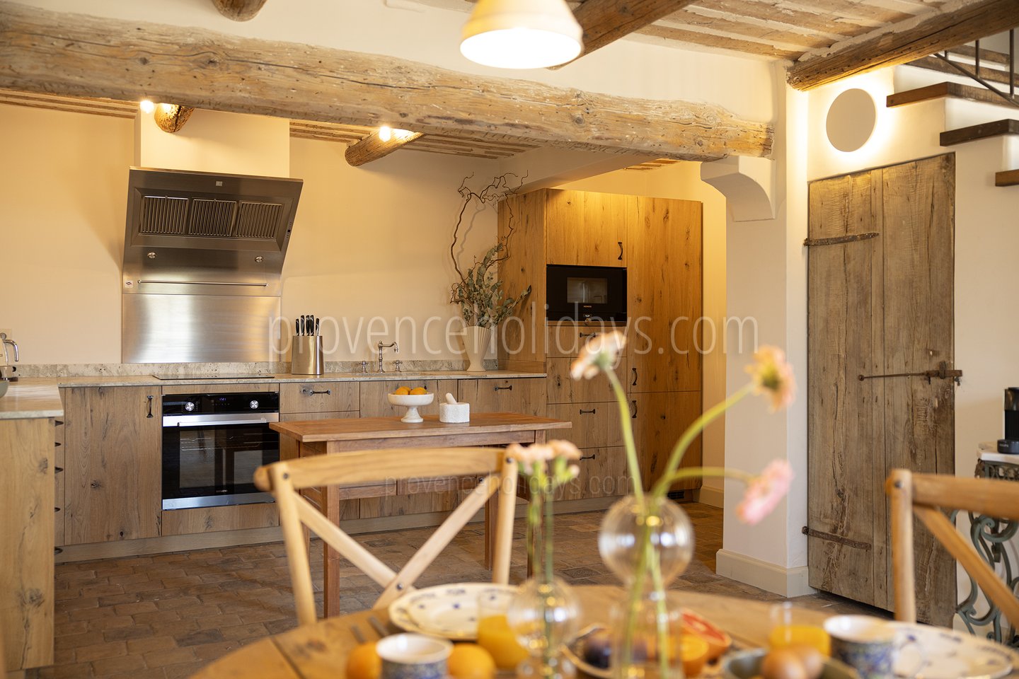 20 - Mas du Rocher: Villa: Interior