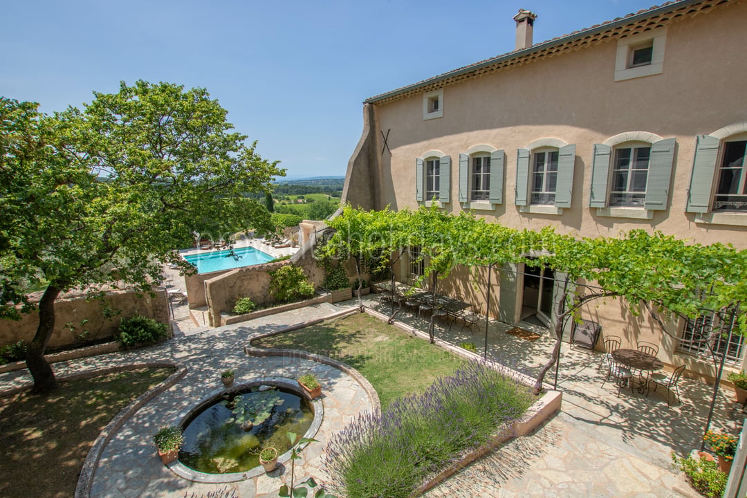 2 - Château des Templiers: Villa: Exterior