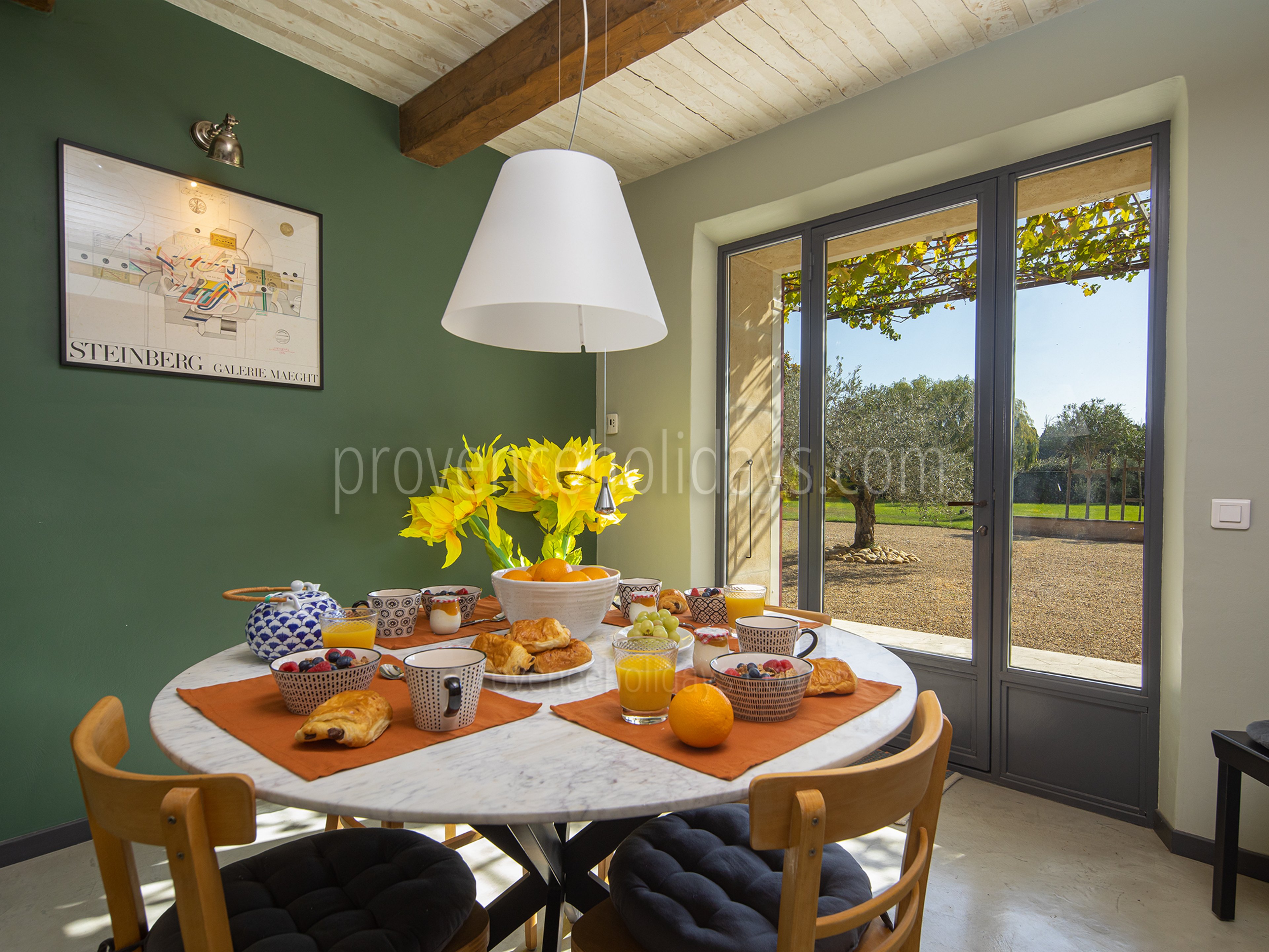 18 - Le Mas d\'Orgon: Villa: Interior
