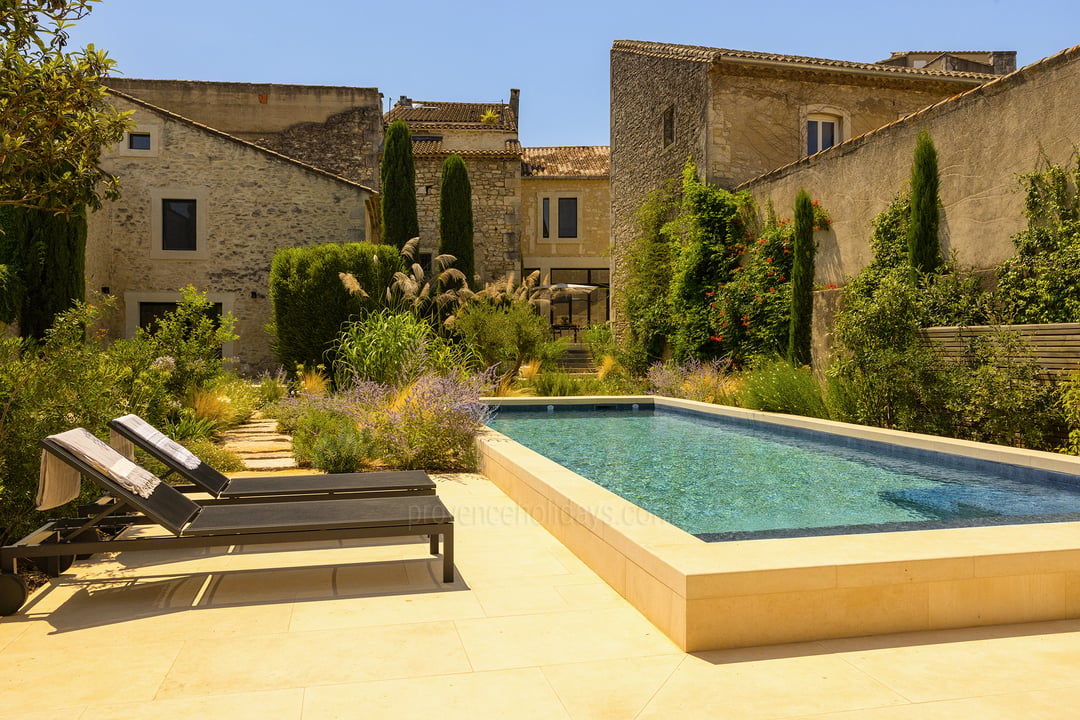 Maison avec jardin à 150m du cœur du village sur l’ancien jardin du prieuré