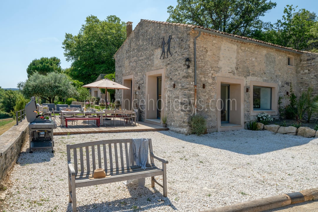36 - Domaine de la Bouisse: Villa: Exterior