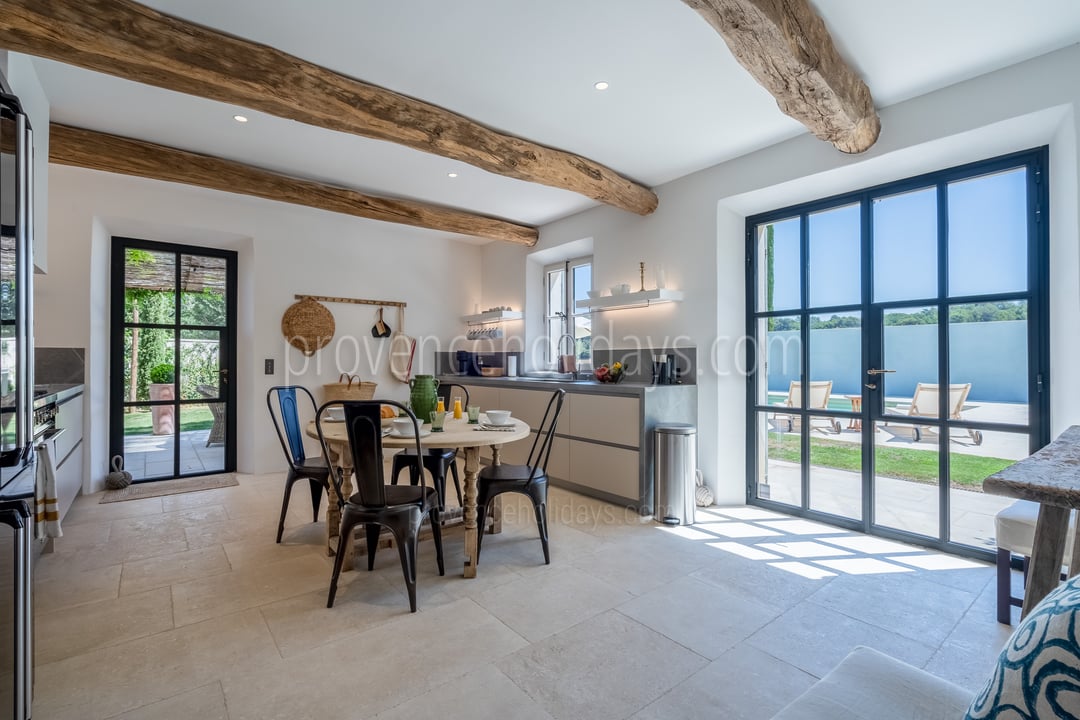 6 - Mas des Vignobles: Villa: Interior
