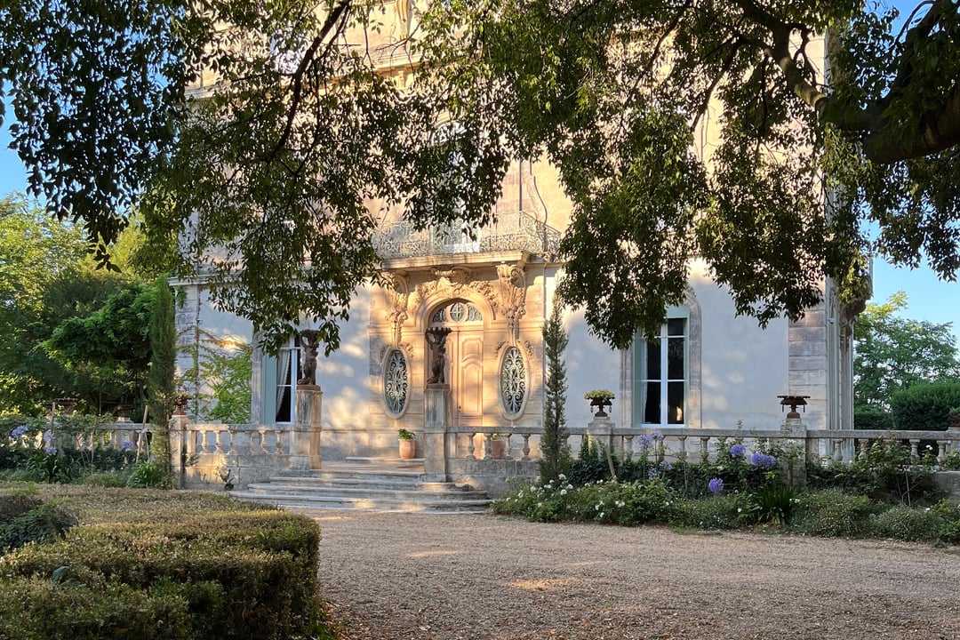 29 - Château de Nîmes: Villa: Exterior