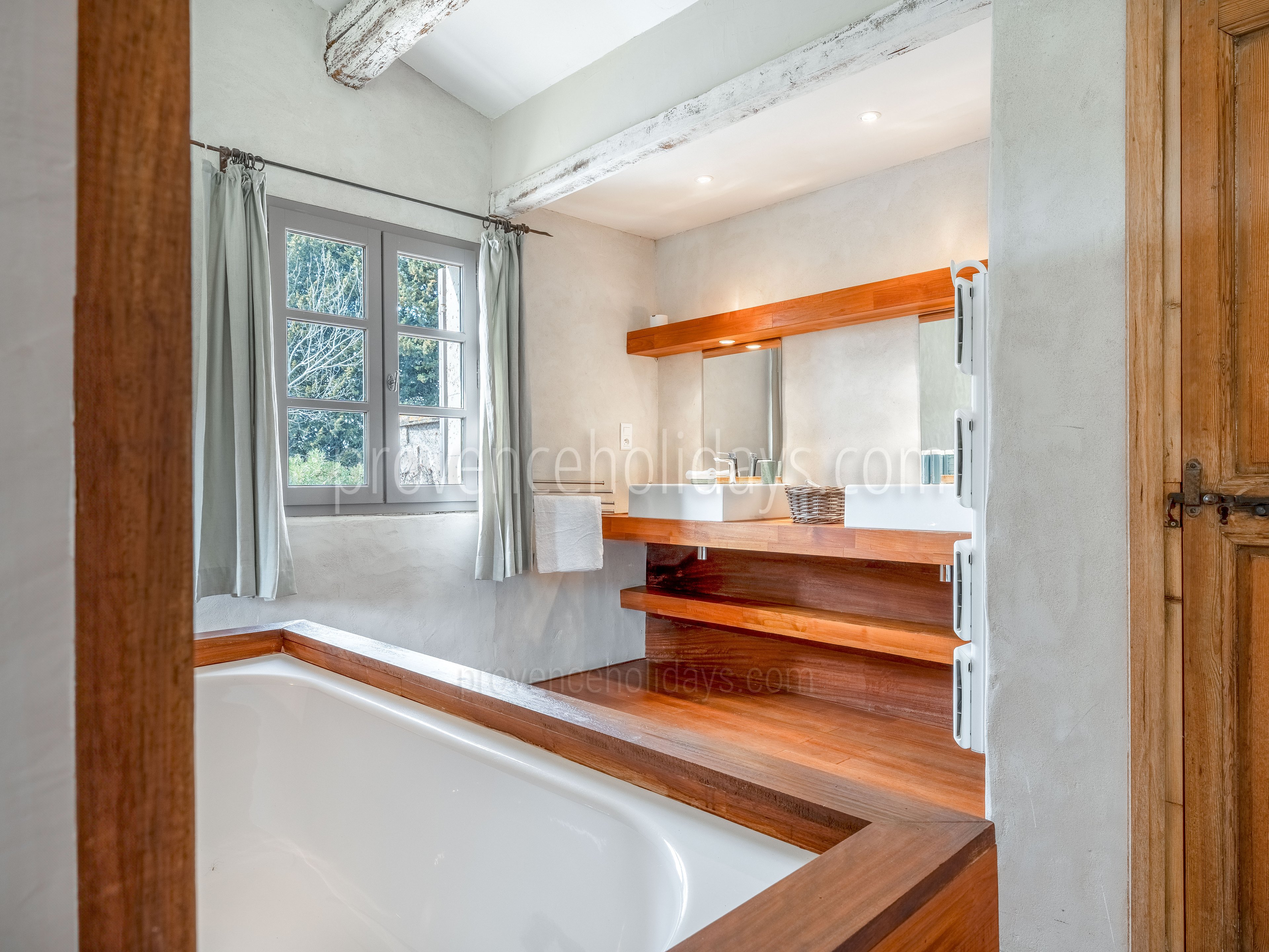 44 - Maison Paradou: Villa: Bathroom
