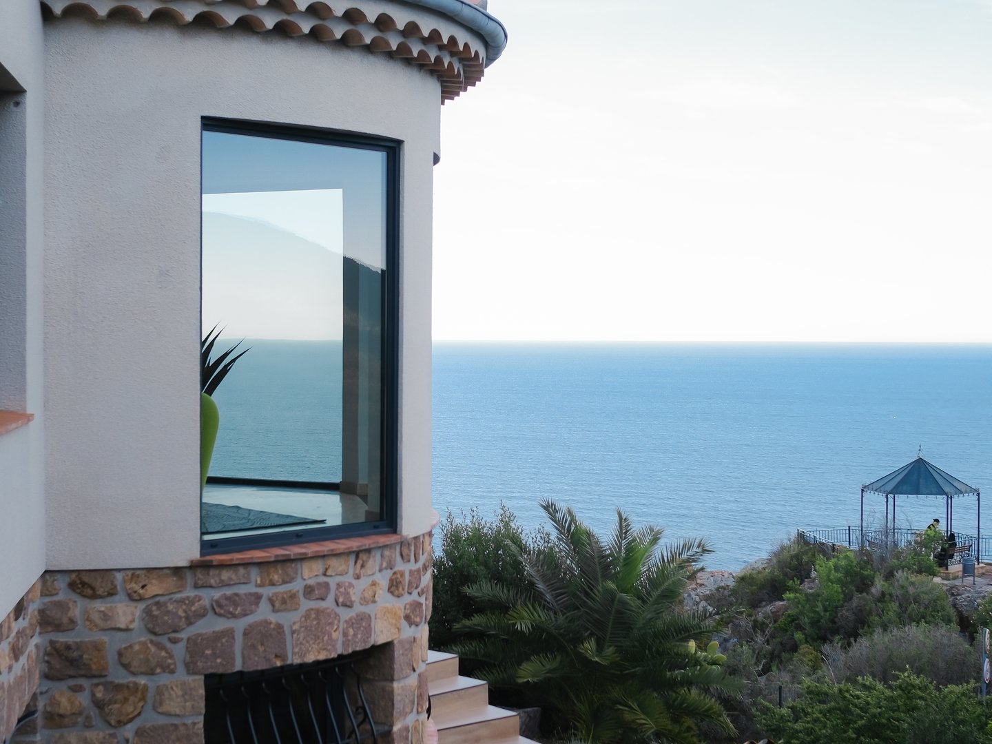 0 - Trayas: Villa: Exterior