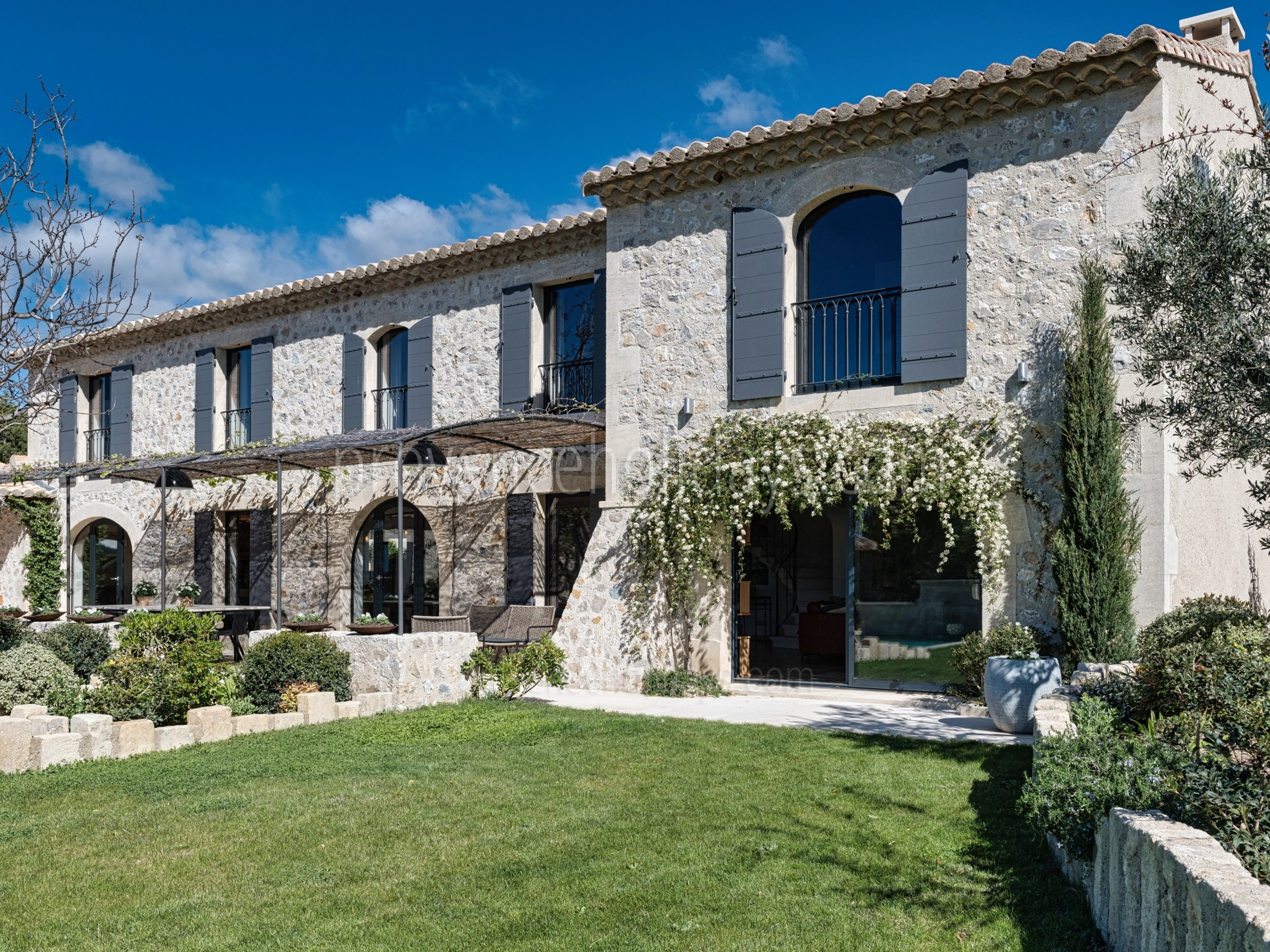 34 - Mas des Cerisiers: Villa: Exterior