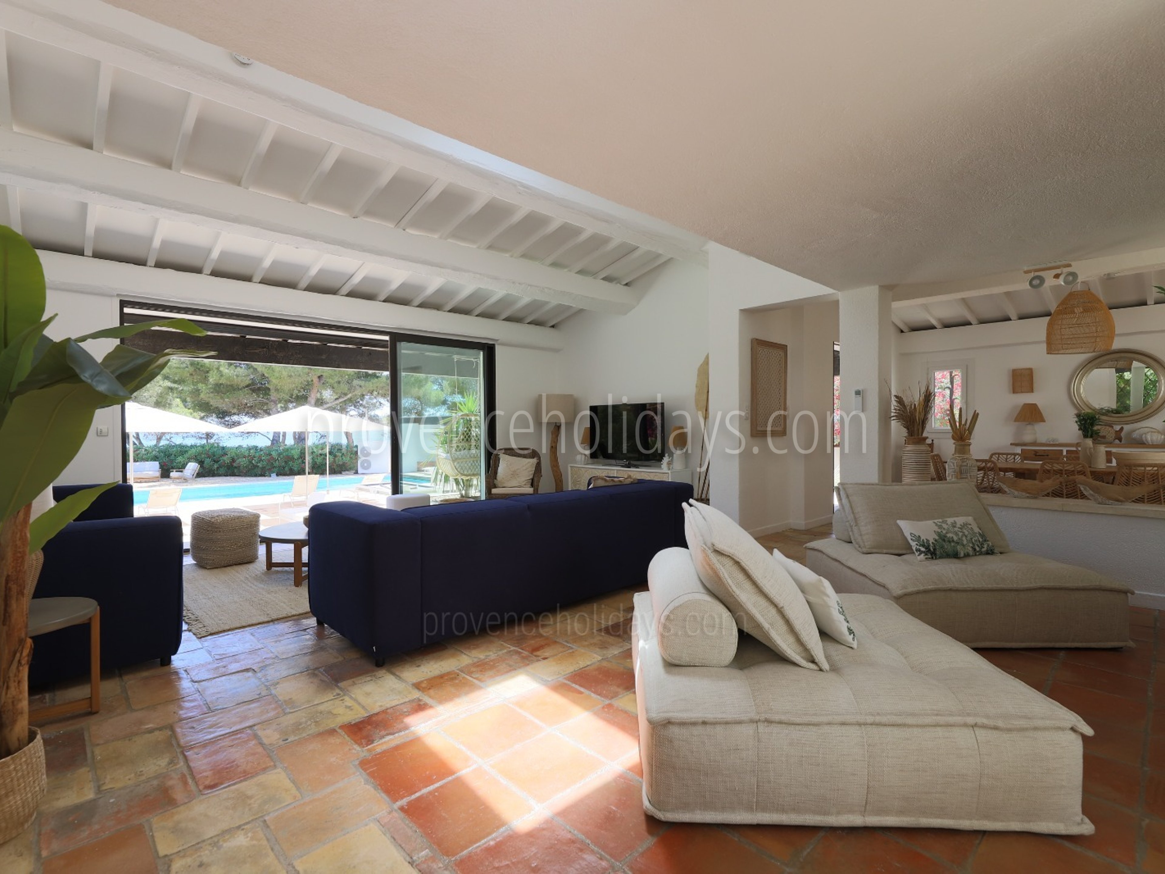 16 - Villa Hacienda: Villa: Interior