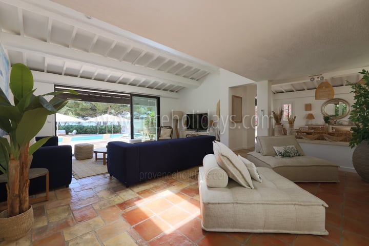 16 - Villa Hacienda: Villa: Interior
