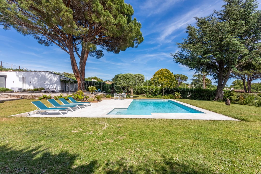13 - Villa Glory: Villa: Pool