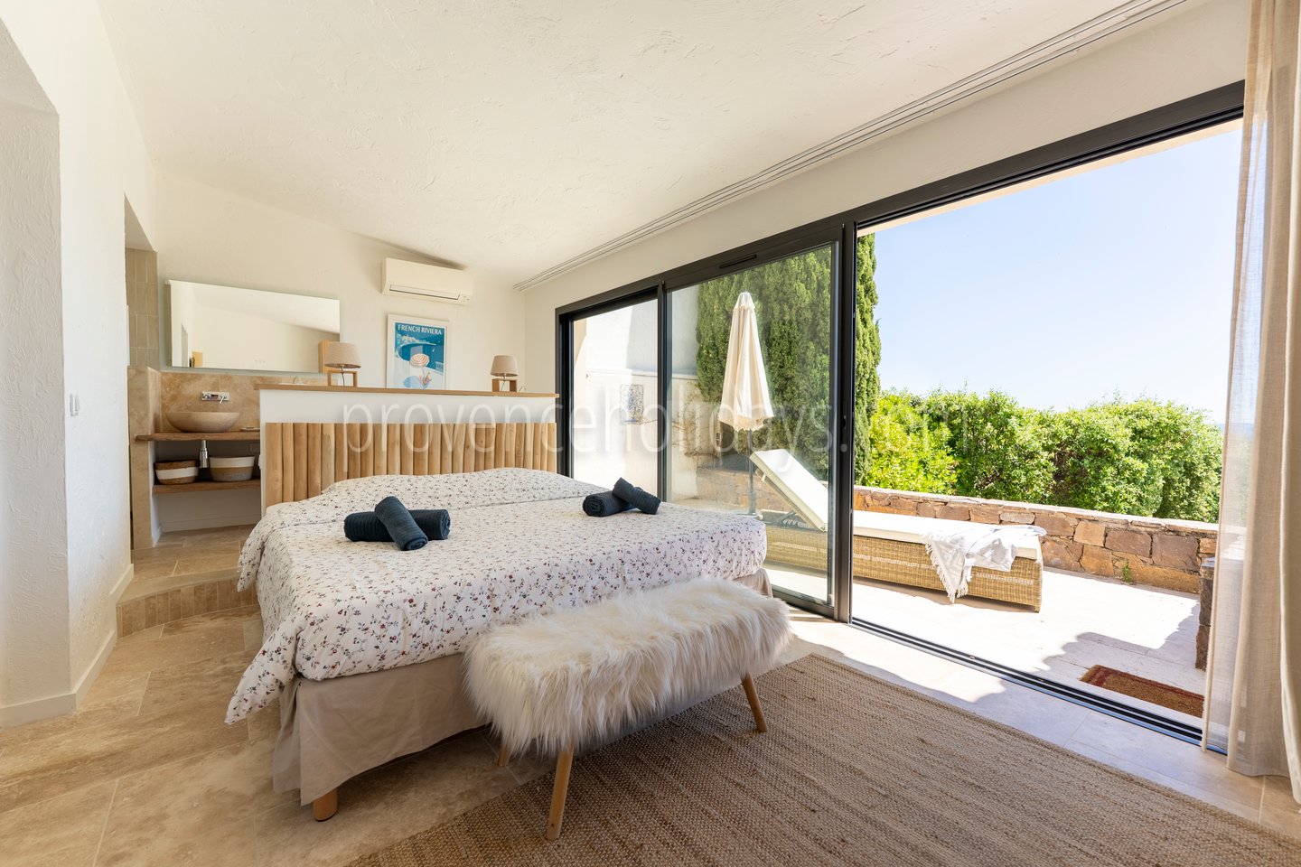 3 - Villa Lagon: Villa: Bedroom