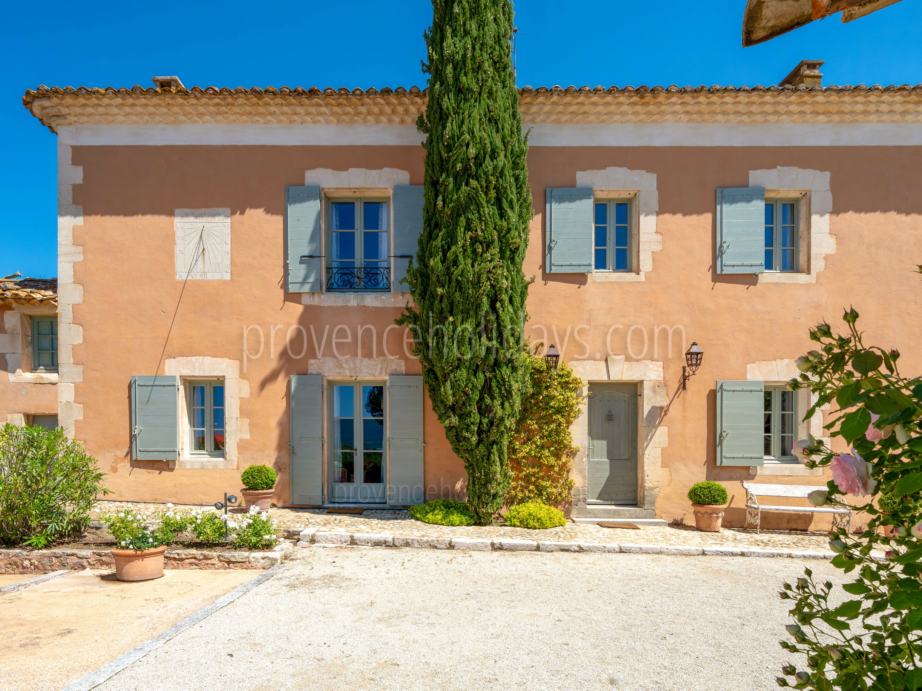 22 - La Bastide Incarnat: Villa: Exterior