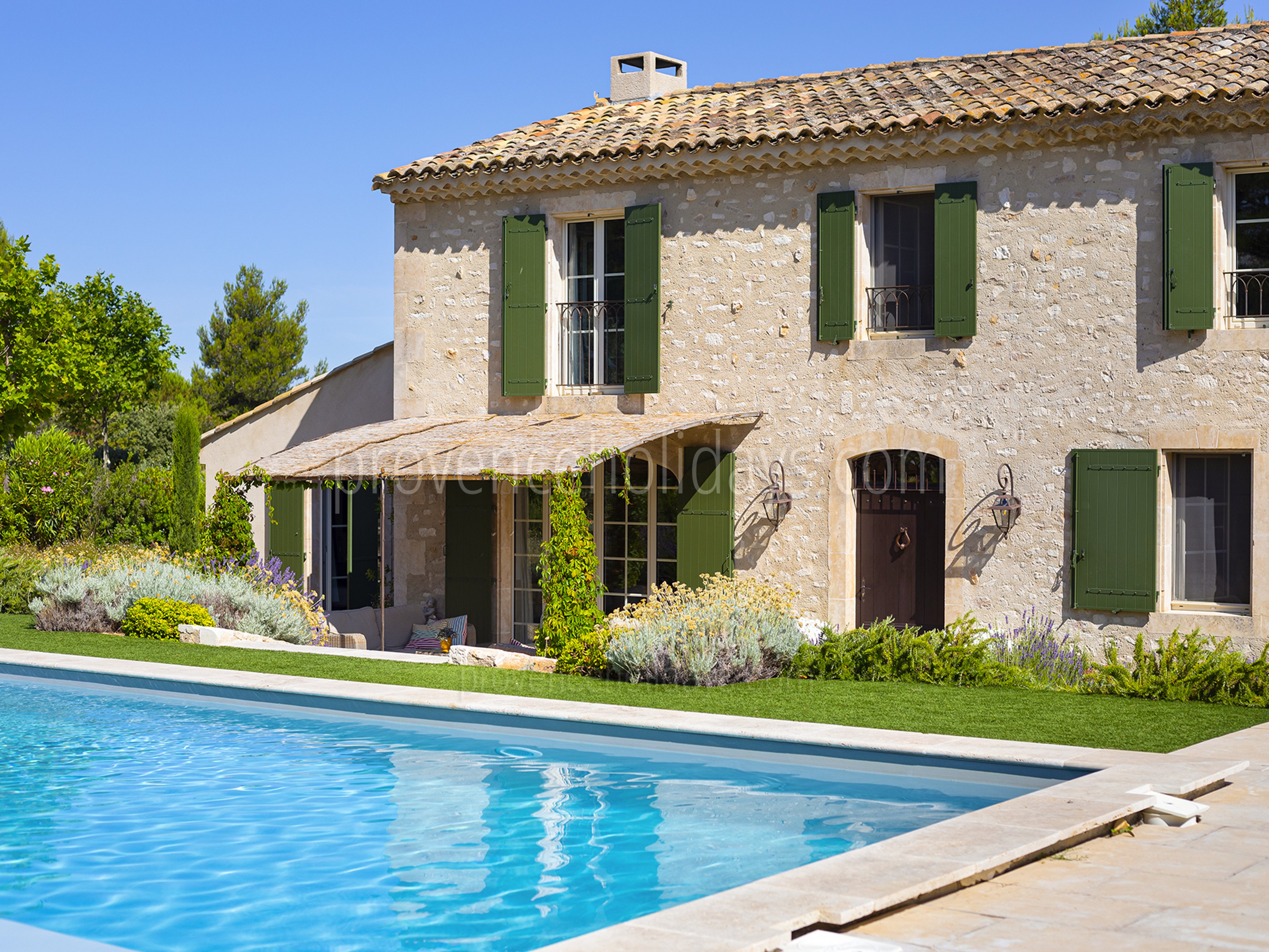22 - Le Mas de la Cabro: Villa: Exterior