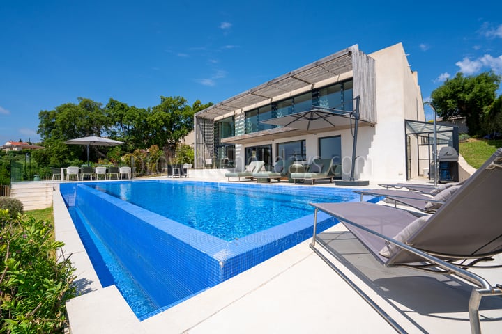 35 - Villa Iris: Villa: Pool