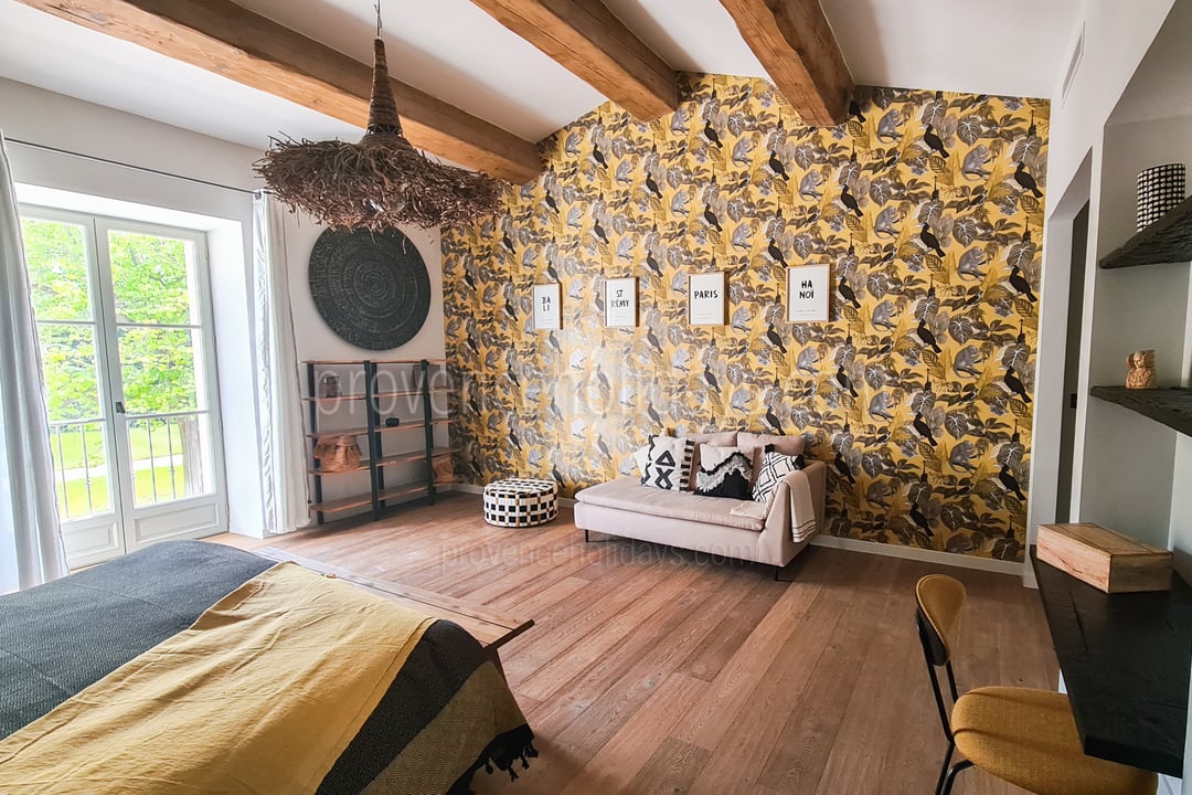 63 - Mas Van Gogh: Villa: Bedroom