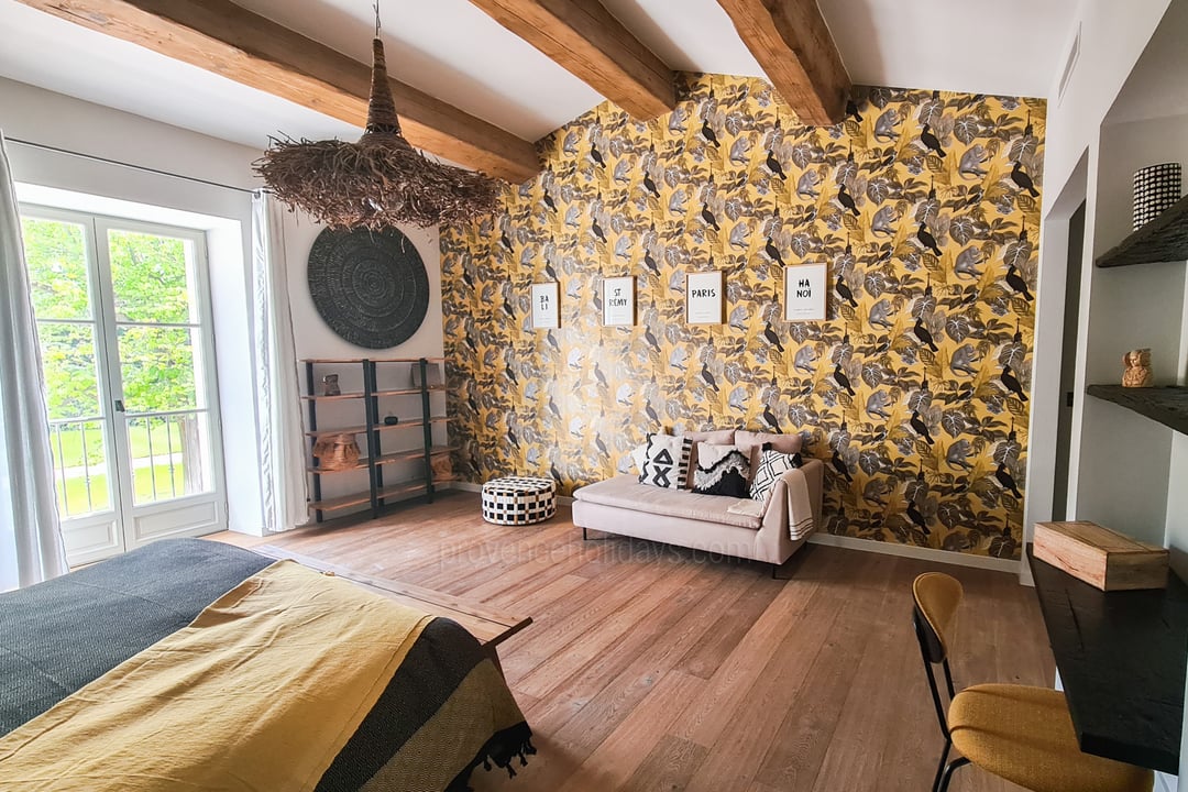 33 - Mas Van Gogh: Villa: Interior
