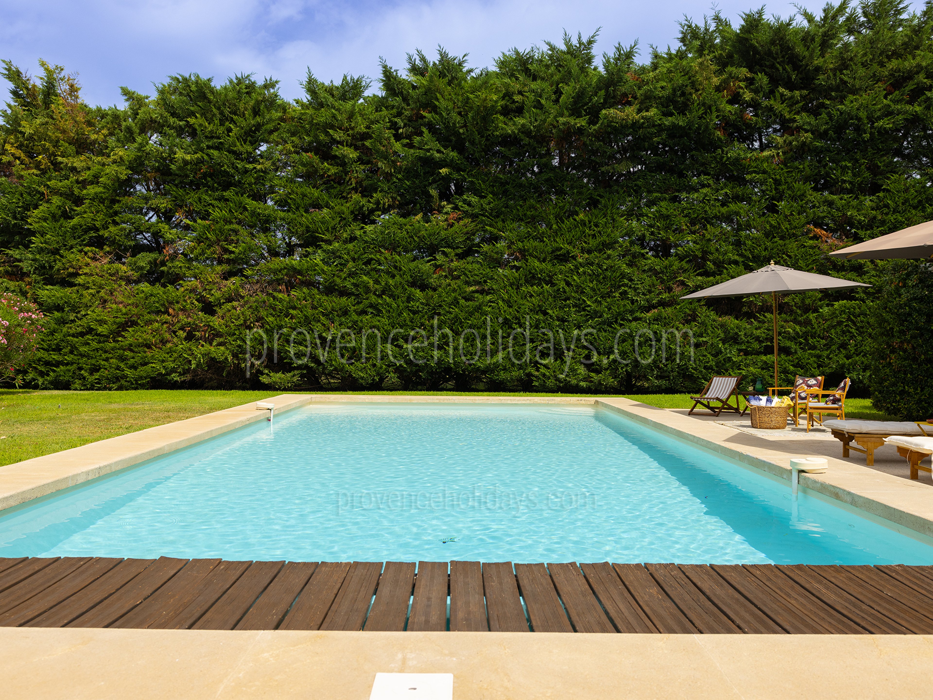 6 - Le Mas d\'Orgon: Villa: Pool