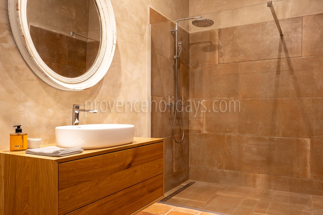 92 - Mas des Cascades: Villa: Bathroom