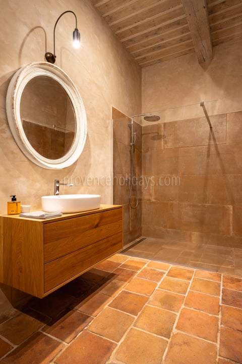 92 - Mas des Cascades: Villa: Bathroom
