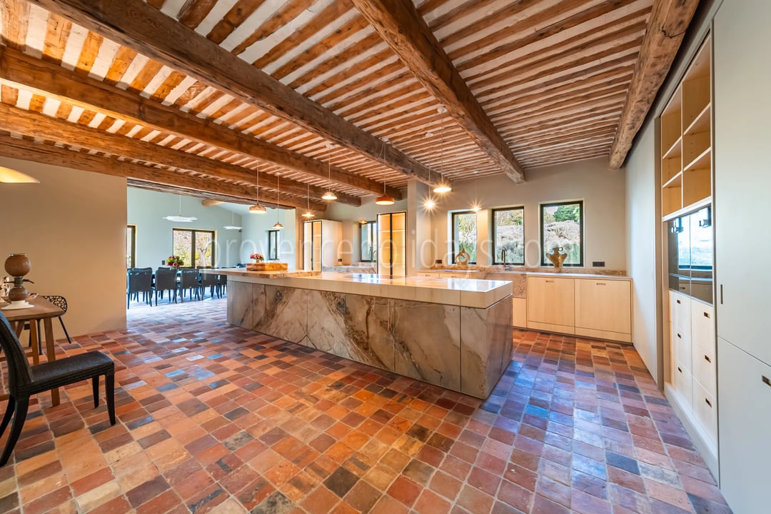 12 - Provençal residence in Bonnieux: Villa: Interior