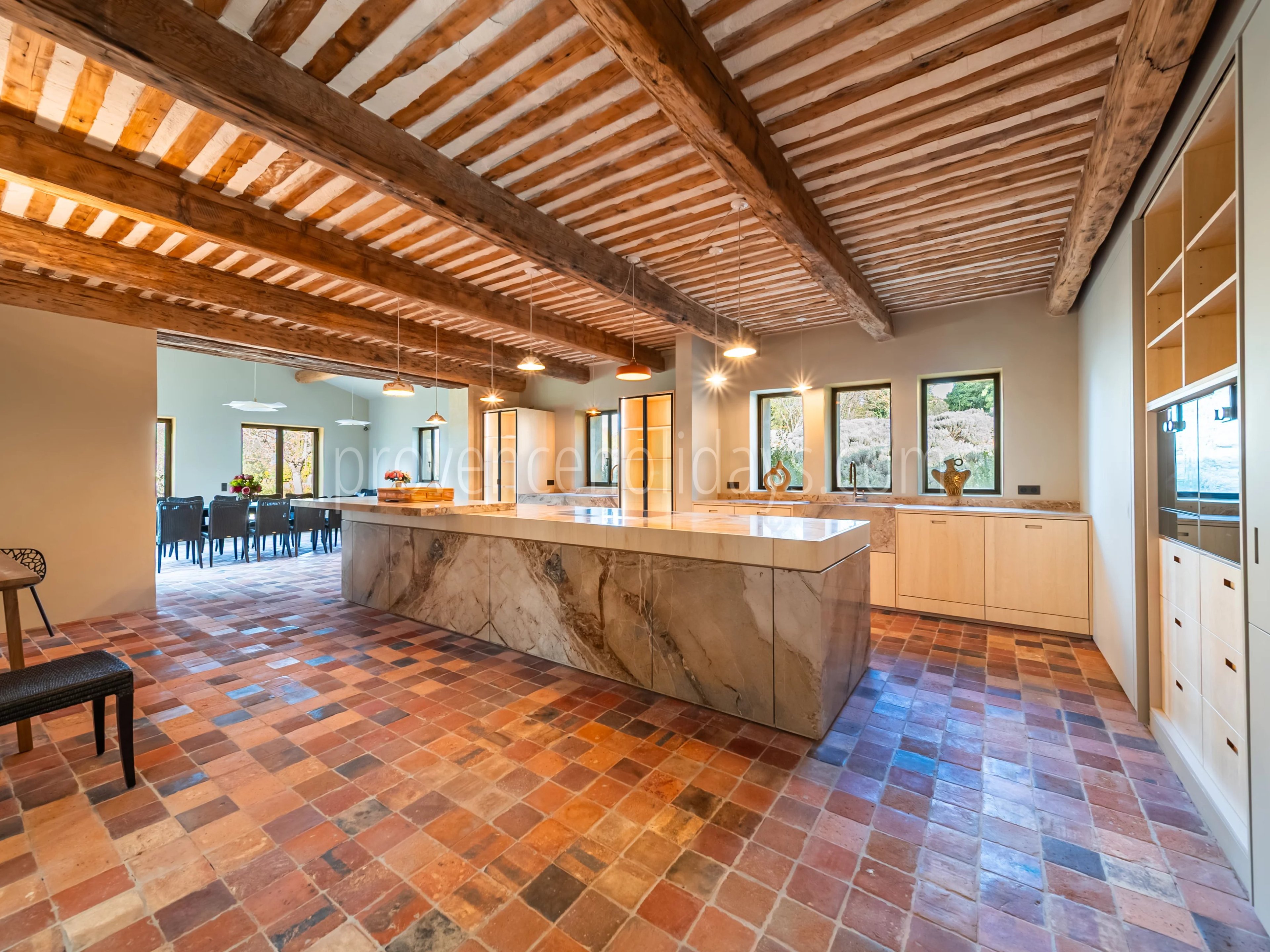 12 - Provençal residence in Bonnieux: Villa: Interior