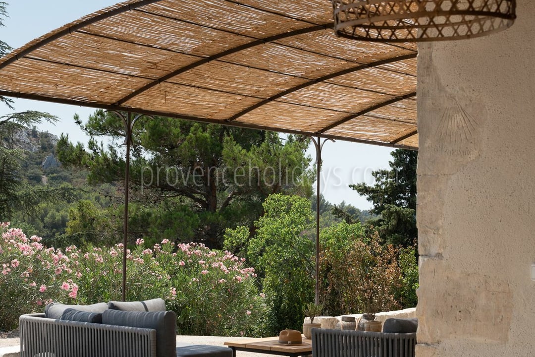 11 - Mas de Provence: Villa: Exterior